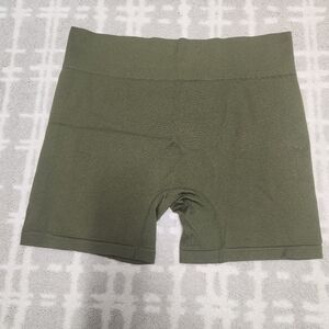 Seamless bike shorts